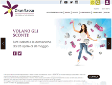 Tablet Screenshot of centrocommercialegransasso.it